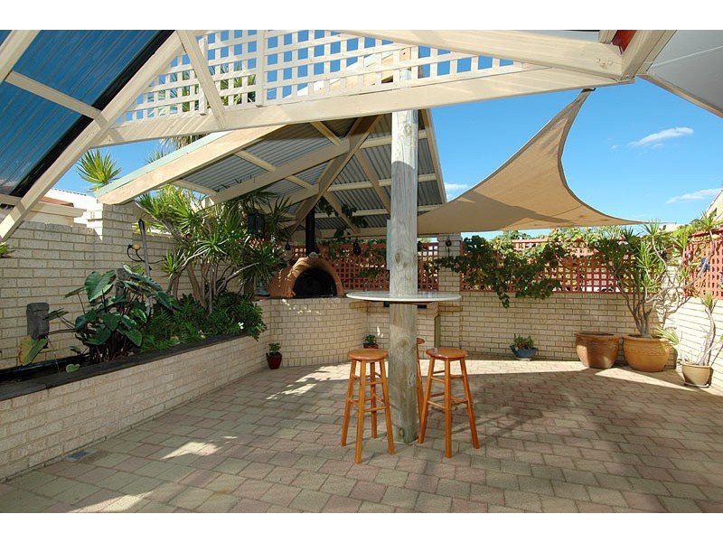 6 SEASIDE GARDENS, Mullaloo WA 6027