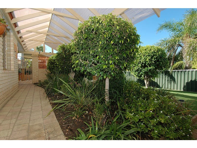 6 SEASIDE GARDENS, Mullaloo WA 6027