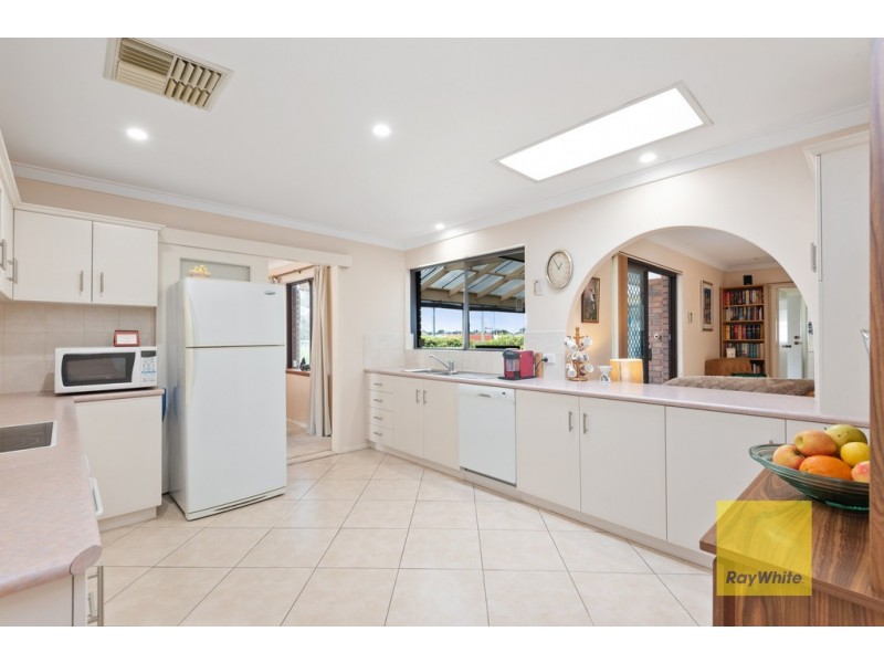 2 Poimena Mews, Kingsley WA 6026