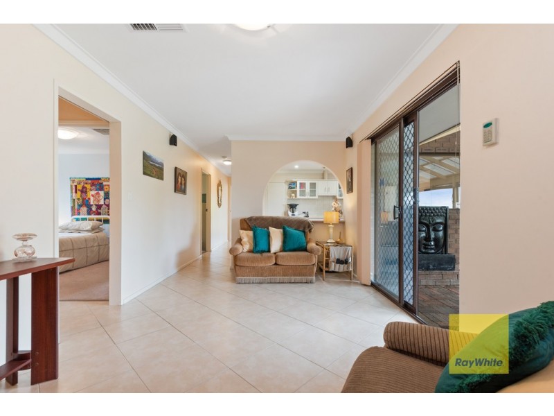 2 Poimena Mews, Kingsley WA 6026