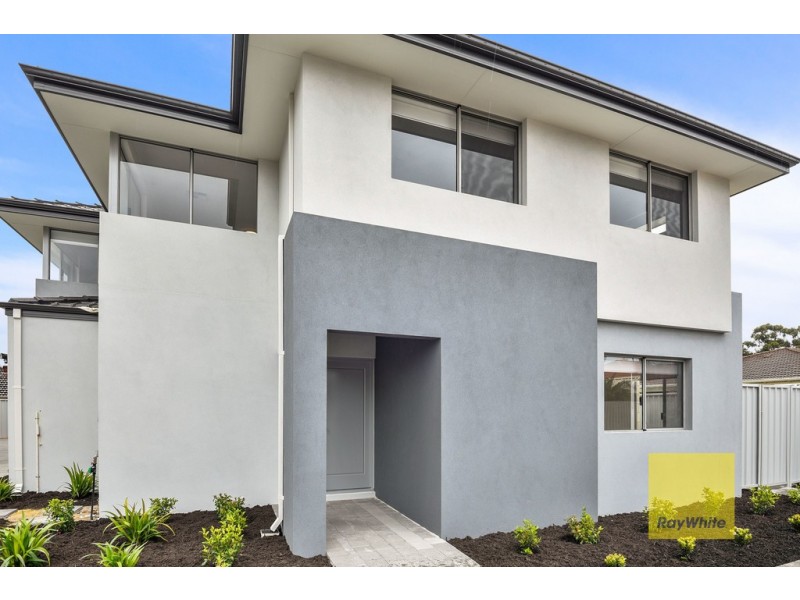 1/12 Twickenham Drive, Kingsley WA 6026
