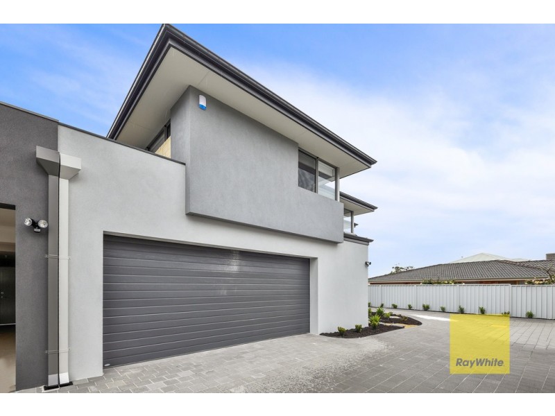 1/12 Twickenham Drive, Kingsley WA 6026