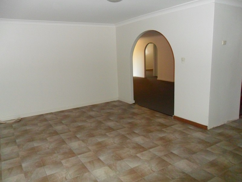 13 Dutton Crescent, Hamersley WA 6022