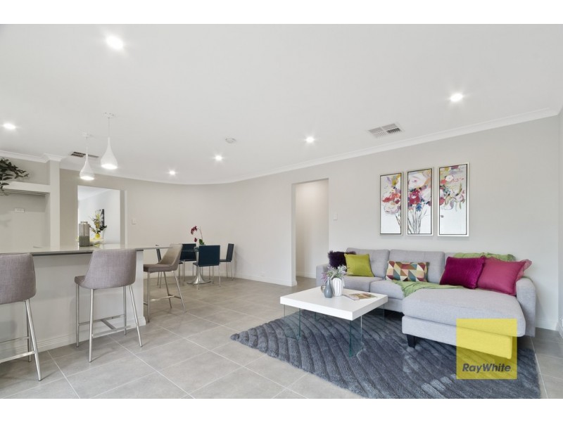 15 New Cross Road, Kingsley WA 6026