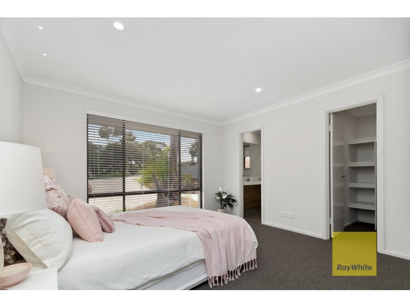 15 New Cross Road, Kingsley WA 6026