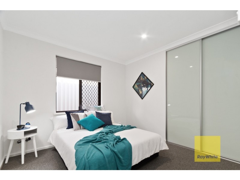 15 New Cross Road, Kingsley WA 6026