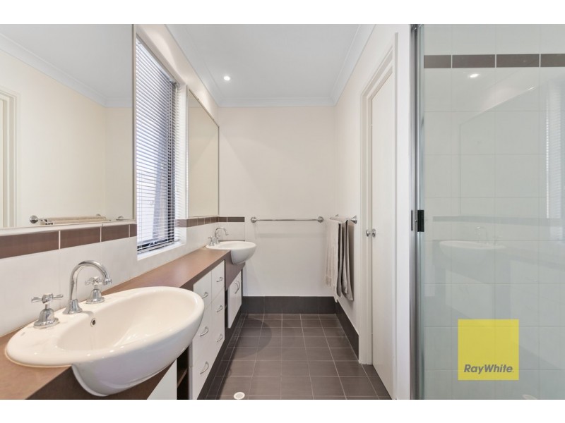 27 Lavender Chase, Darch WA 6065