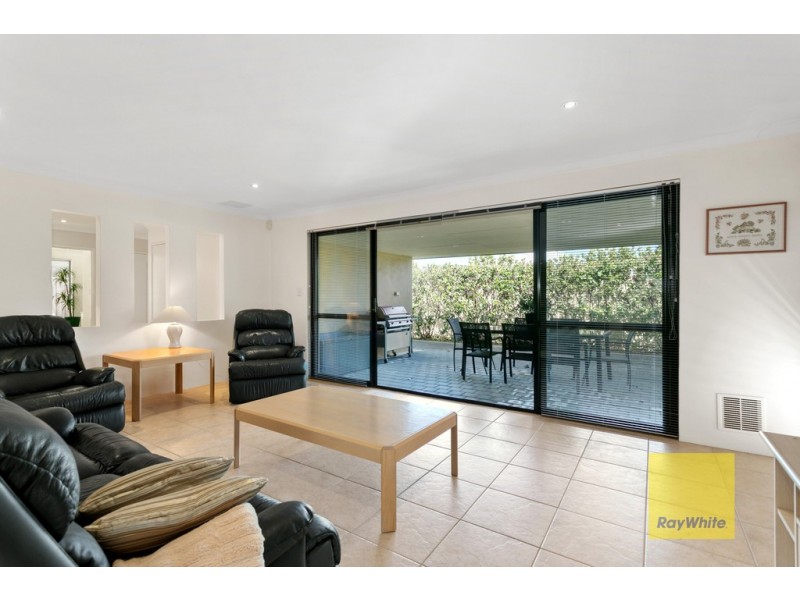 27 Lavender Chase, Darch WA 6065