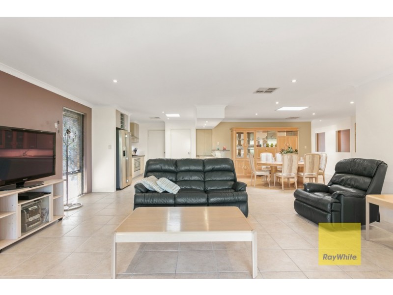 27 Lavender Chase, Darch WA 6065