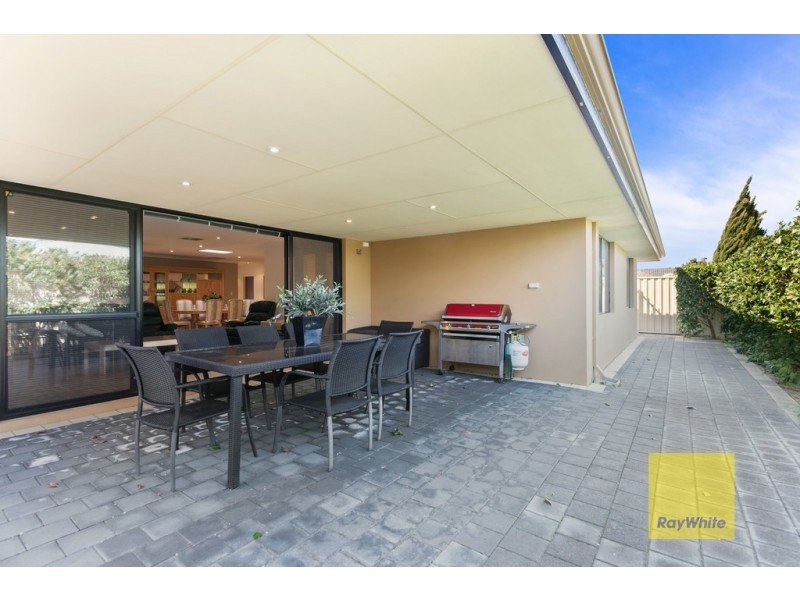 27 Lavender Chase, Darch WA 6065