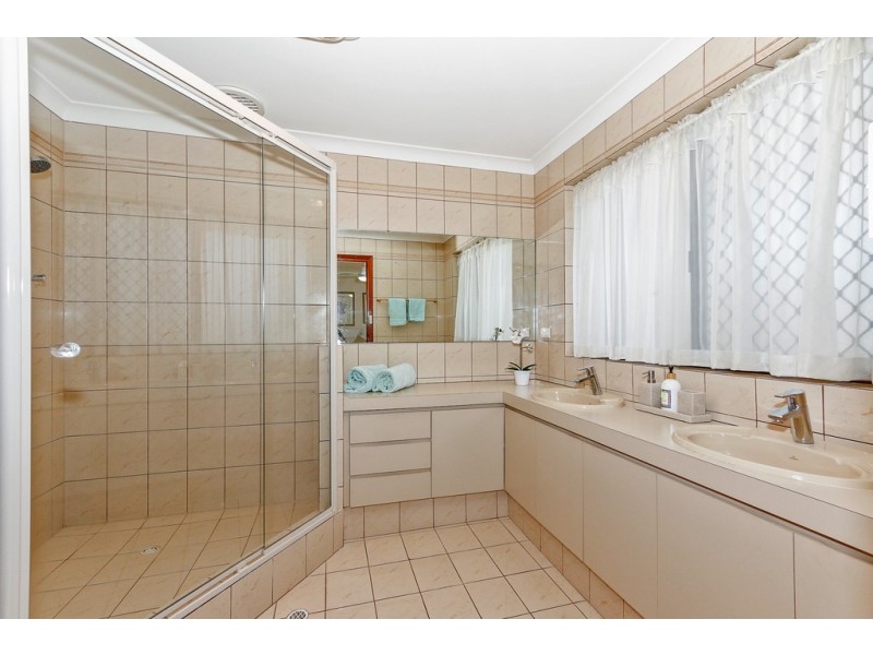 64 Sycamore Drive, Duncraig WA 6023