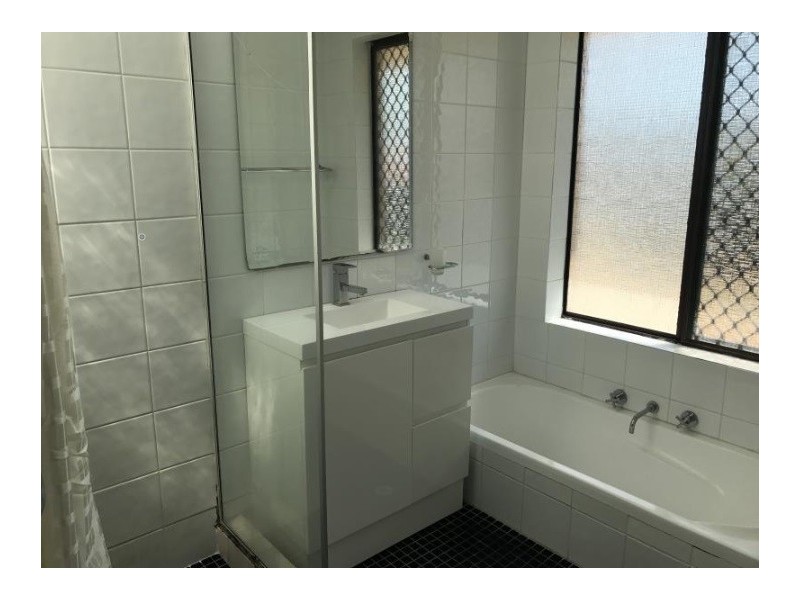 8 Squire Avenue, Heathridge WA 6027