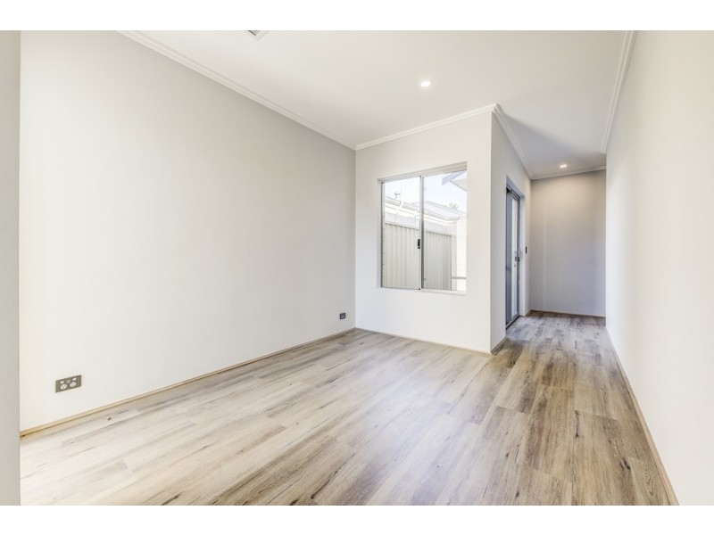 8 Elmton Court, Duncraig WA 6023