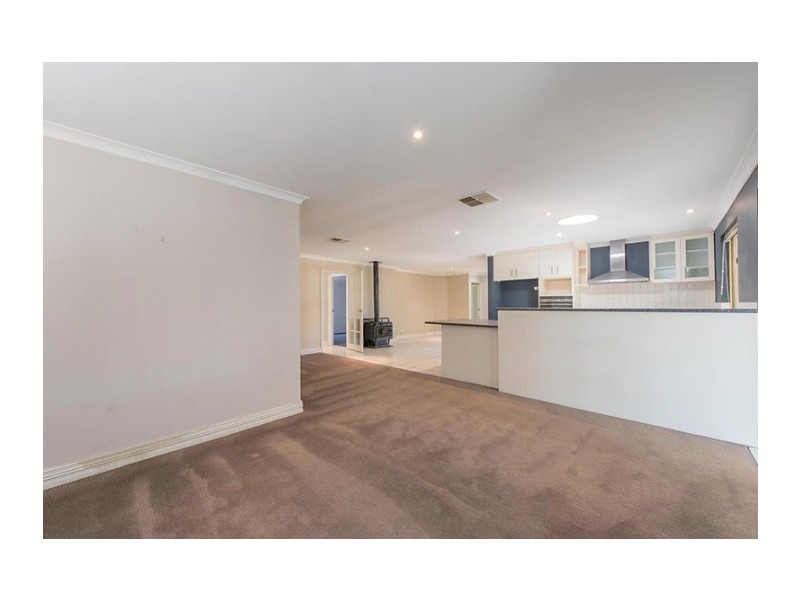 1 Margery Close, Beldon WA 6027