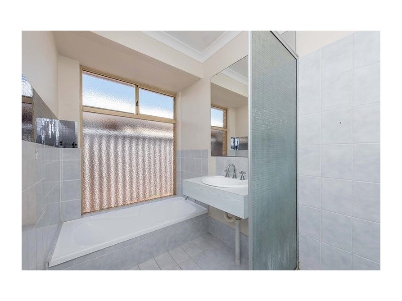 1 Margery Close, Beldon WA 6027