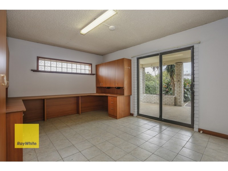 56 Lynn Street, Trigg WA 6029