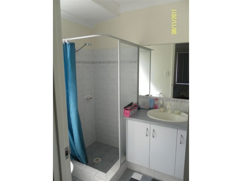 21 KURRAJON BOULEVARD, Banksia Grove WA 6031