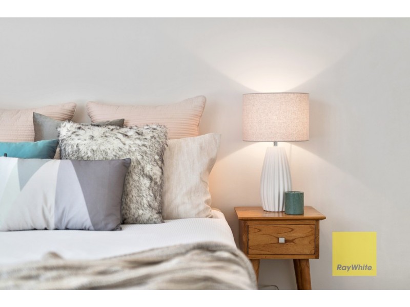 16 Halidon Street, Kingsley WA 6026