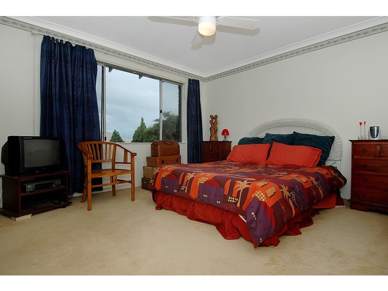 10 The Crest, Woodvale WA 6026
