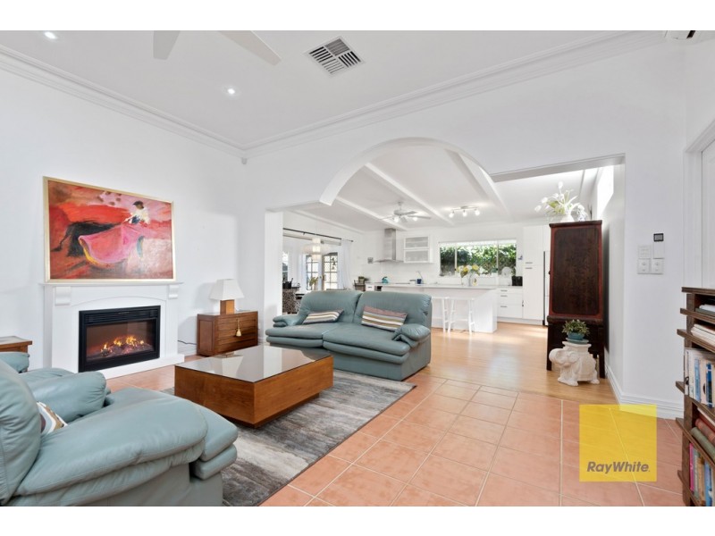 2 Wakeley Way, Duncraig WA 6023