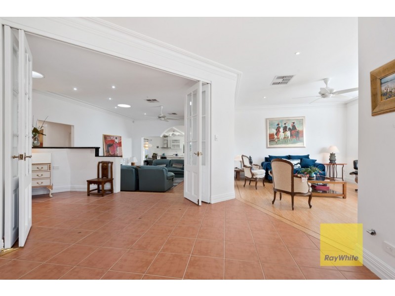 2 Wakeley Way, Duncraig WA 6023