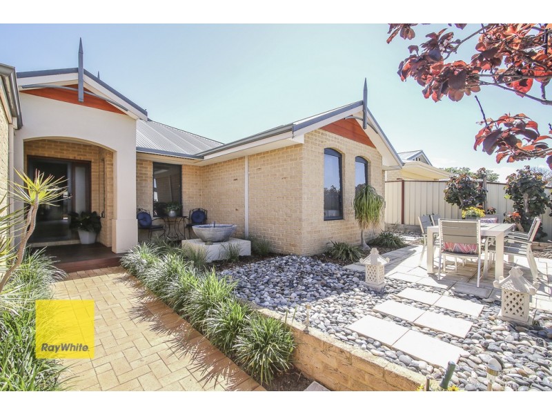 28 Sabina Park Drive, Madeley WA 6065