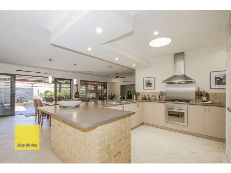 28 Sabina Park Drive, Madeley WA 6065