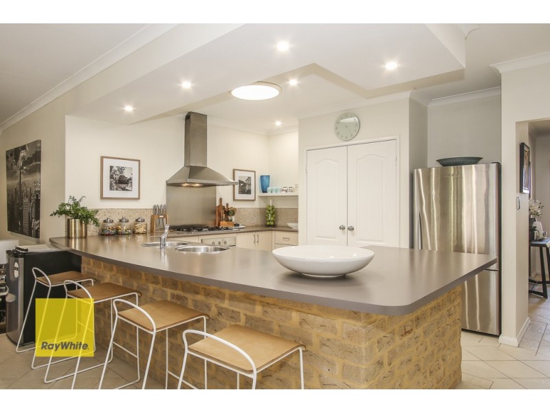 28 Sabina Park Drive, Madeley WA 6065