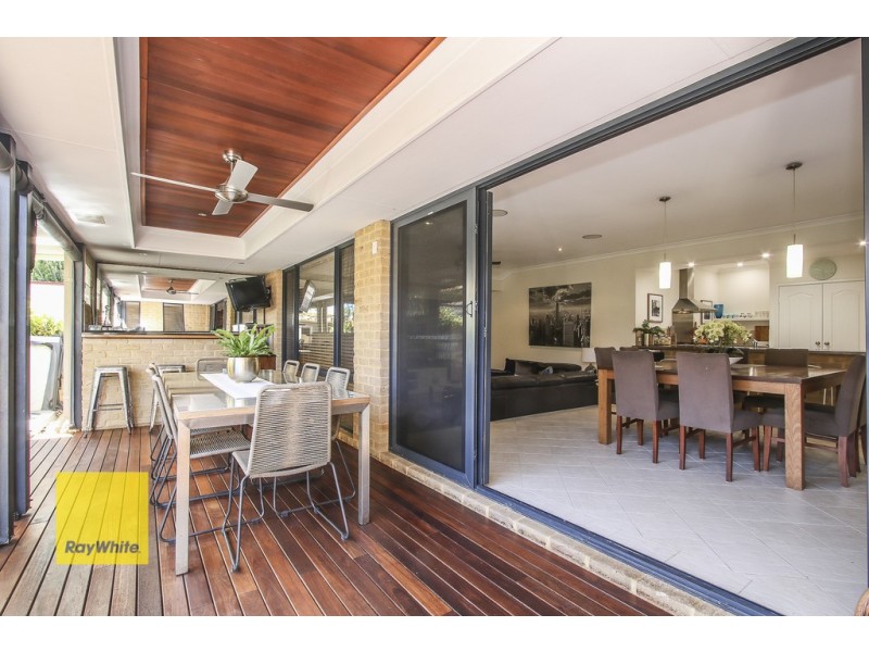 28 Sabina Park Drive, Madeley WA 6065