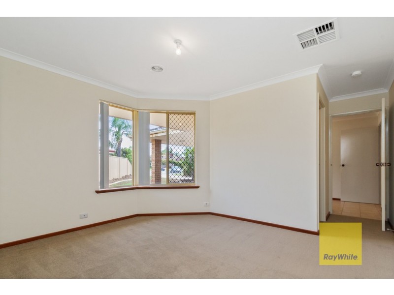 5b Crathie Court, Kingsley WA 6026