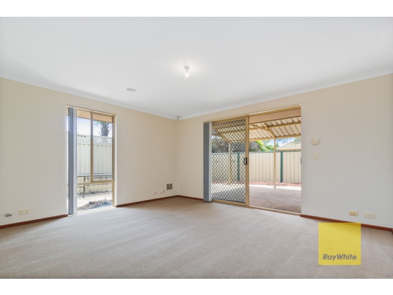 5b Crathie Court, Kingsley WA 6026