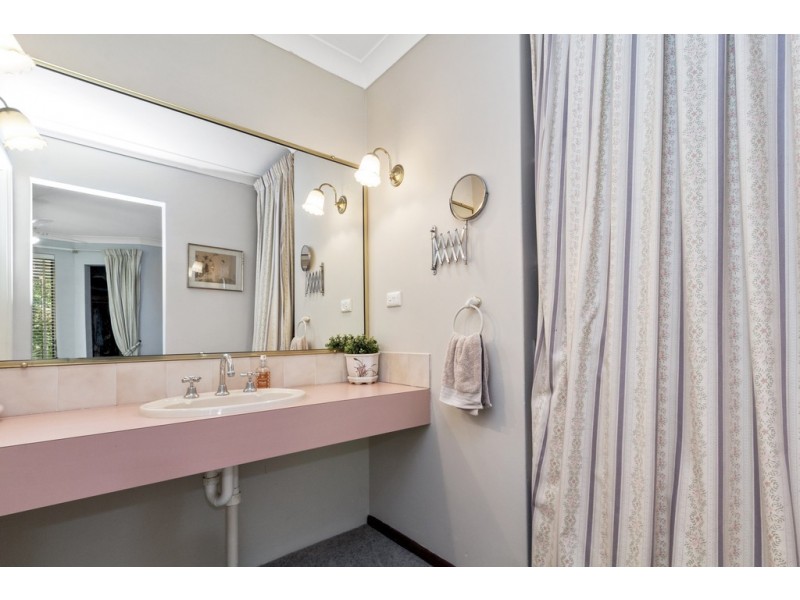 6 Landells Rise, Hillarys WA 6025