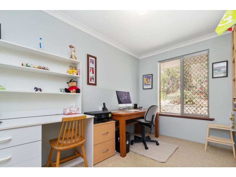 6 Landells Rise, Hillarys WA 6025