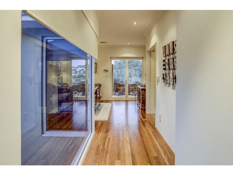 18 Tahiti Lane, Hillarys WA 6025