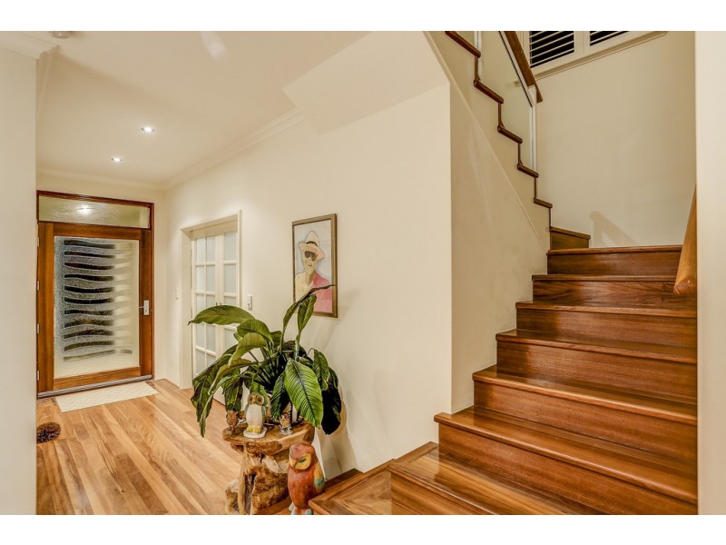 18 Tahiti Lane, Hillarys WA 6025