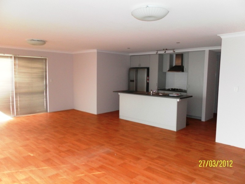 75 HOOKSTONE DRIVE, Landsdale WA 6065