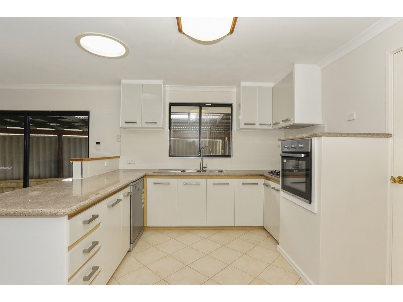 19 Rosedale Vista, Hocking WA 6065