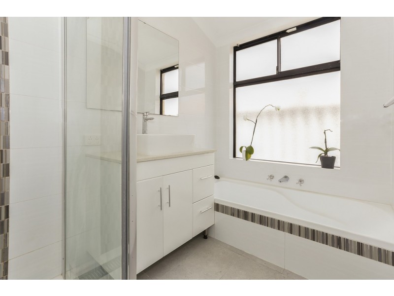 19 Rosedale Vista, Hocking WA 6065