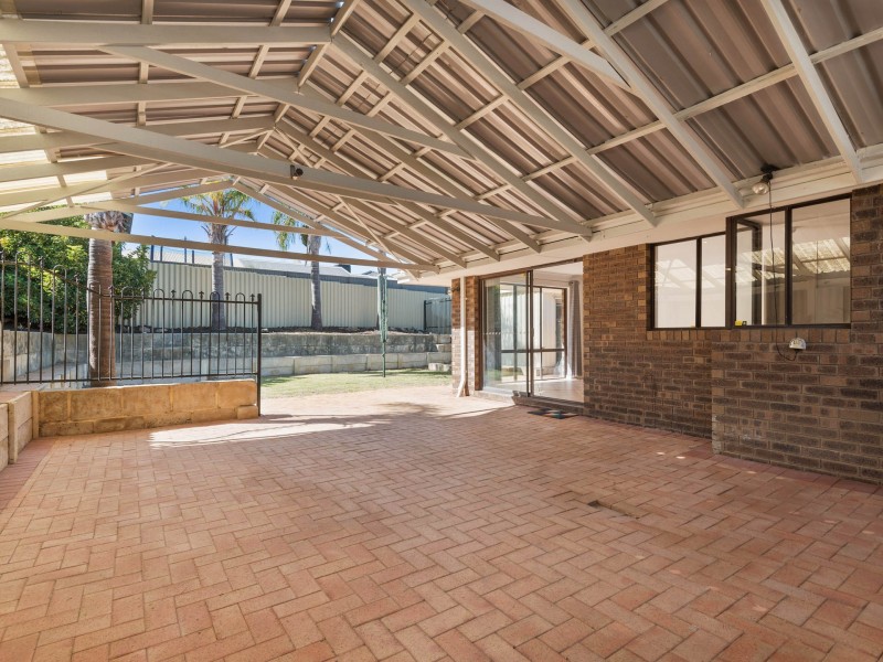 12 Hunt Lane, Kingsley WA 6026