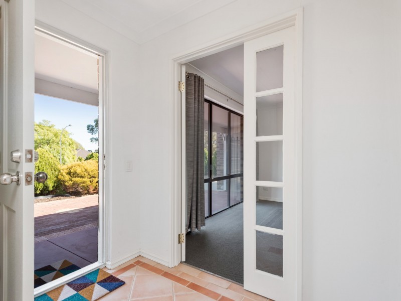 12 Hunt Lane, Kingsley WA 6026