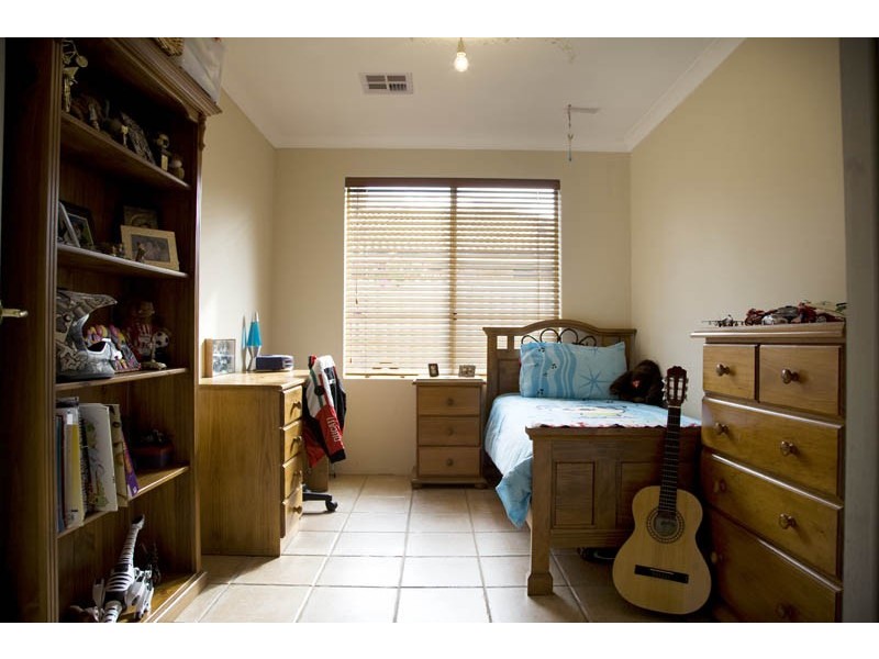 9 Danja Rise, Hocking WA 6065