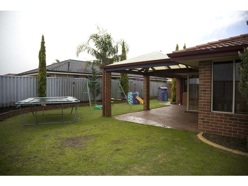 9 Danja Rise, Hocking WA 6065