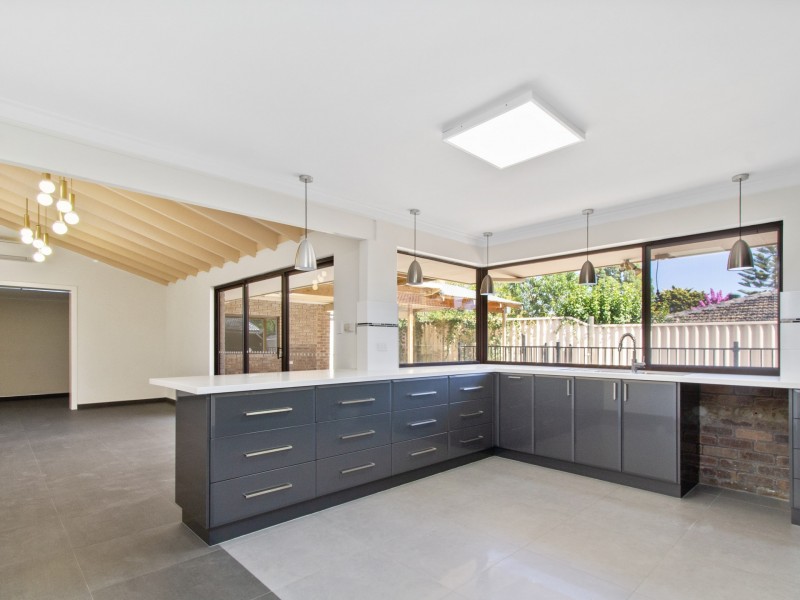 55 Talbot Drive, Kingsley WA 6026