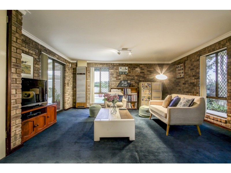 15 Garnkirk Road, Greenwood WA 6024