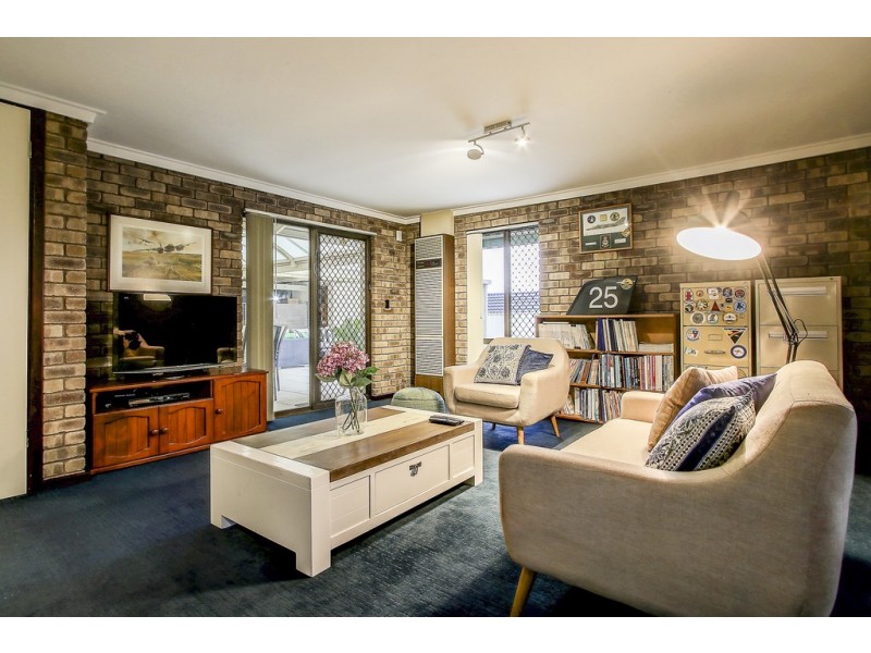 15 Garnkirk Road, Greenwood WA 6024