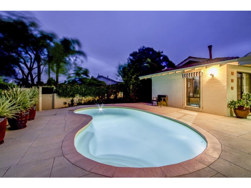 15 Garnkirk Road, Greenwood WA 6024