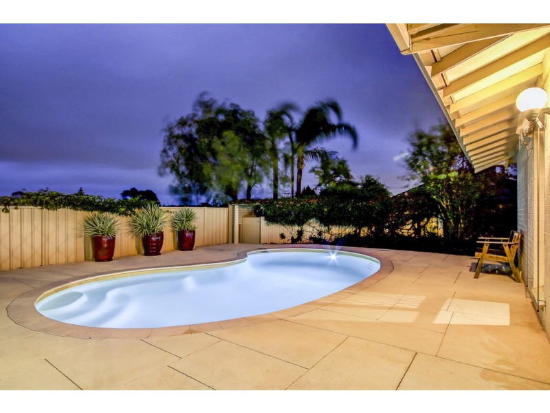 15 Garnkirk Road, Greenwood WA 6024