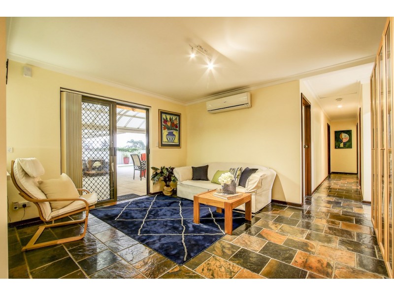 15 Garnkirk Road, Greenwood WA 6024