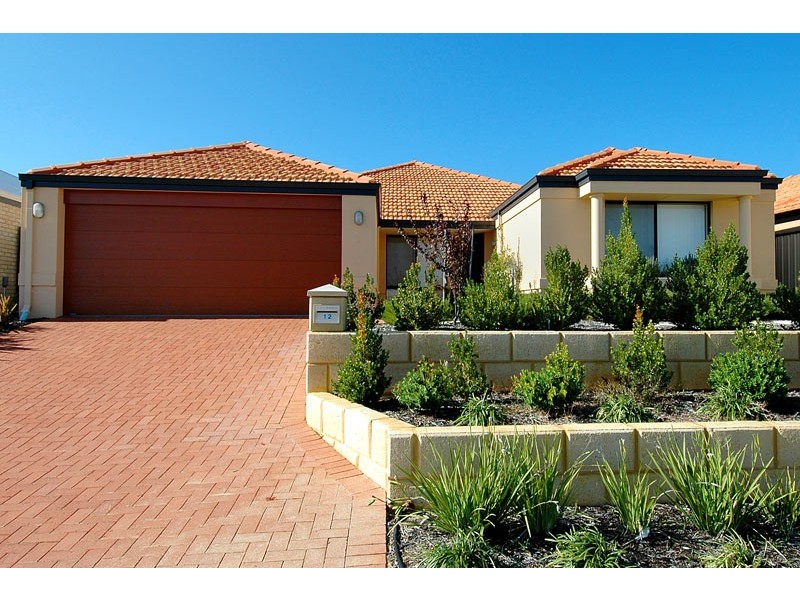 12 Harmony Avenue, Clarkson WA 6030