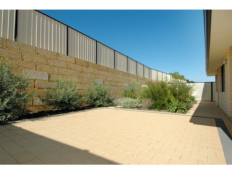 12 Harmony Avenue, Clarkson WA 6030